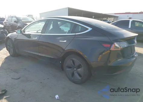 2018 Tesla Model 3 Long Range/Mid Range from USA, damaged, VIN 5YJ3E1EA0JF165765